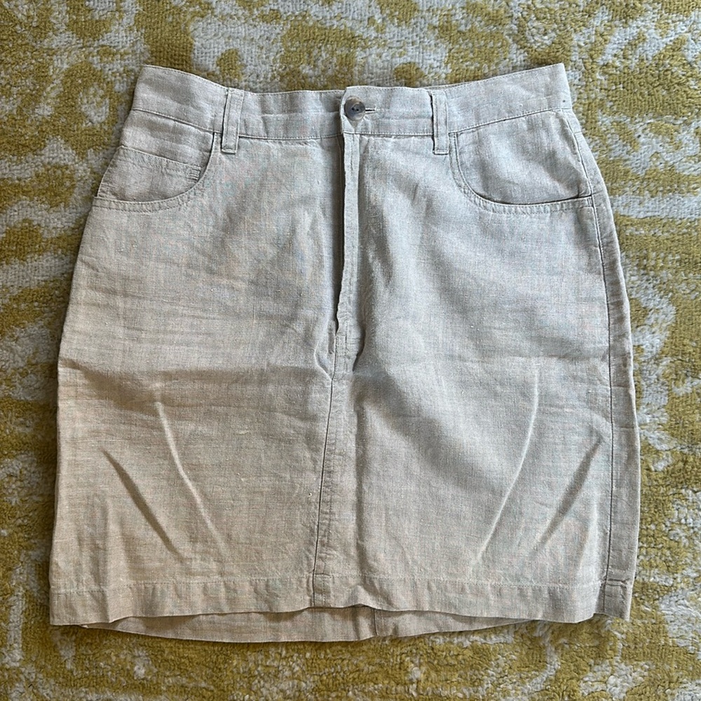 SOLD!! Gap Neutral Linen Skirt